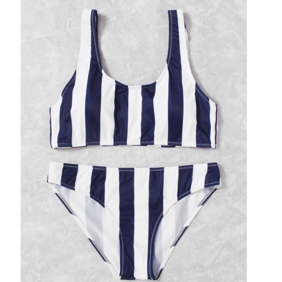 🖤Navy Blue Striped White Bikini Swimsuit - Picture 6 of 7